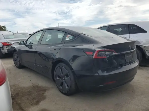 5YJ3E1EAXMF907075 2021 TESLA MODEL 3 - Image 2