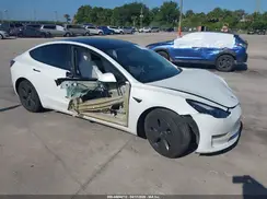5YJ3E1EAXMF915922 2021 TESLA MODEL 3