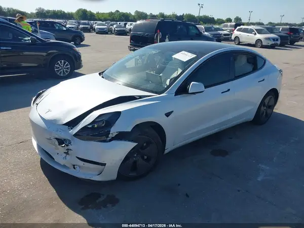 5YJ3E1EAXMF915922 2021 TESLA MODEL 3 - Image 2