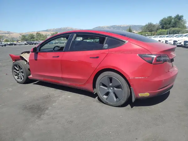 5YJ3E1EAXMF940139 2021 TESLA MODEL 3 - Image 2