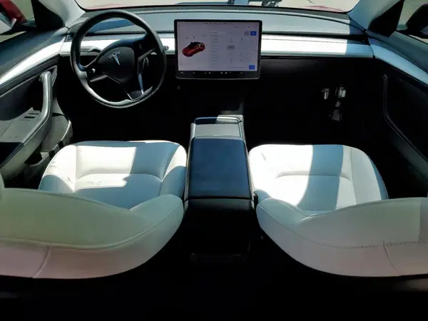 5YJ3E1EAXMF964683 2021 TESLA MODEL 3 - Image 8