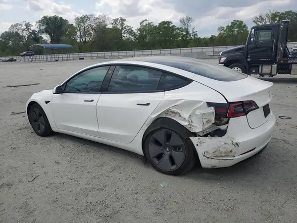 5YJ3E1EAXMF973450 2021 TESLA MODEL 3 - Image 2