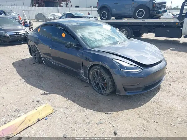 5YJ3E1EAXMF976378 2021 TESLA MODEL 3 - Image 1