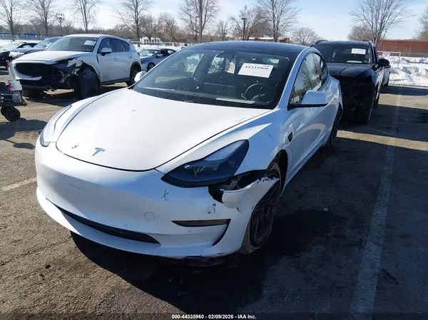 5YJ3E1EAXMF976851 2021 TESLA MODEL 3 - Image 2