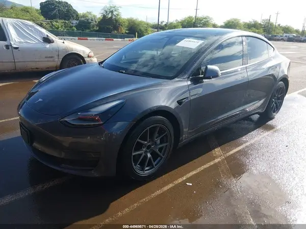 5YJ3E1EAXMF982066 2021 TESLA MODEL 3 - Image 2