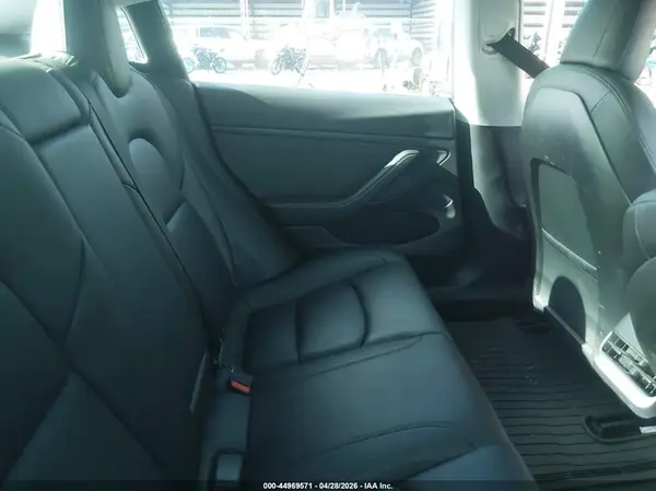 5YJ3E1EAXMF982066 2021 TESLA MODEL 3 - Image 8