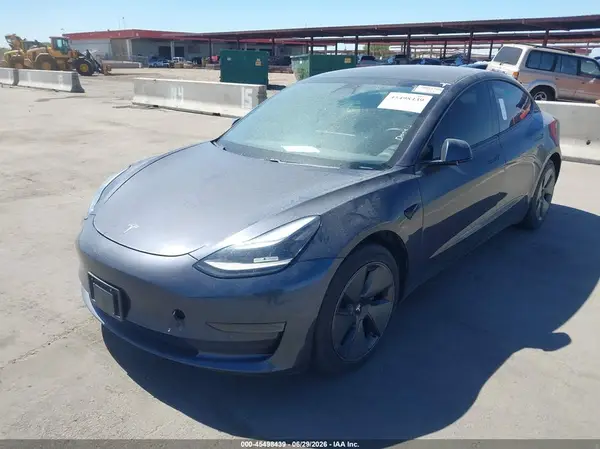 5YJ3E1EAXMF986117 2021 TESLA MODEL 3 - Image 2