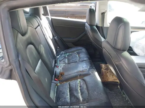 5YJ3E1EAXMF987008 2021 TESLA MODEL 3 - Image 8