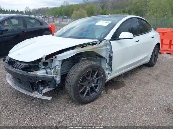 5YJ3E1EAXMF989616 2021 TESLA MODEL 3 - Image 2