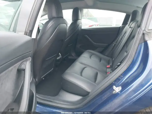 5YJ3E1EAXMF991155 2021 TESLA MODEL 3 - Image 8