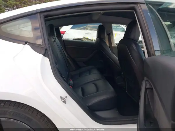 5YJ3E1EAXMF991592 2021 TESLA MODEL 3 - Image 8