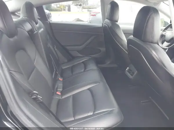 5YJ3E1EAXMF997084 2021 TESLA MODEL 3 - Image 8