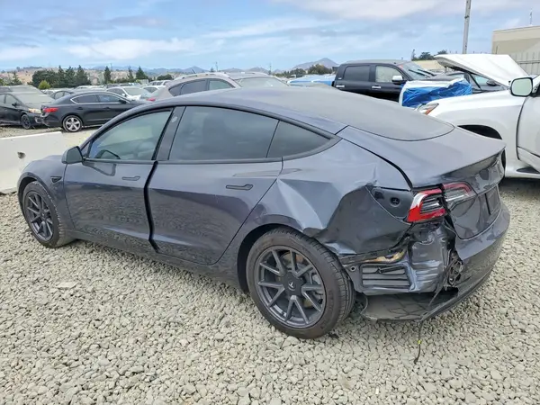 5YJ3E1EAXMF998770 2021 TESLA MODEL 3 - Image 2