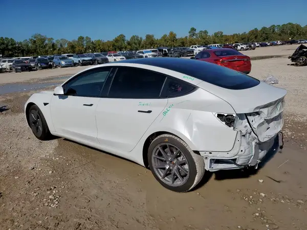 5YJ3E1EAXNF115381 2022 TESLA MODEL 3 - Image 2