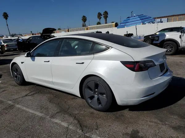5YJ3E1EAXNF117034 2022 TESLA MODEL 3 - Image 2