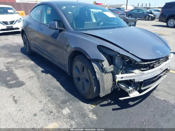 5YJ3E1EAXNF117762 2022 TESLA MODEL 3 - Image 1