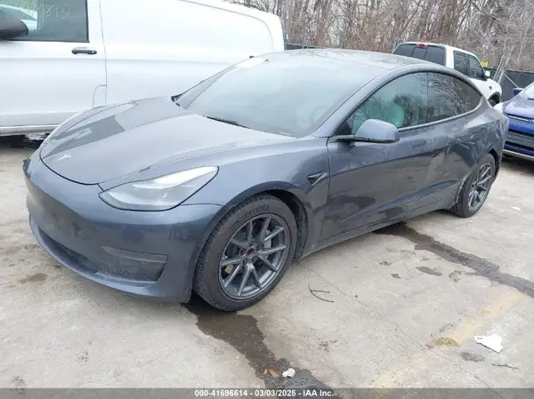 5YJ3E1EAXNF125084 2022 TESLA MODEL 3 - Image 2