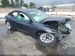 5YJ3E1EAXNF142967 2022 TESLA MODEL 3