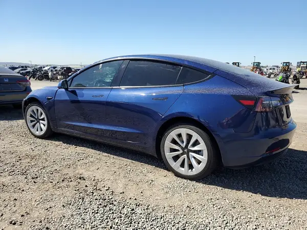 5YJ3E1EAXNF155010 2022 TESLA MODEL 3 - Image 2