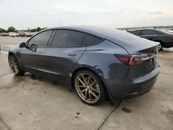 5YJ3E1EAXNF185902 2022 TESLA MODEL 3 - Image 2