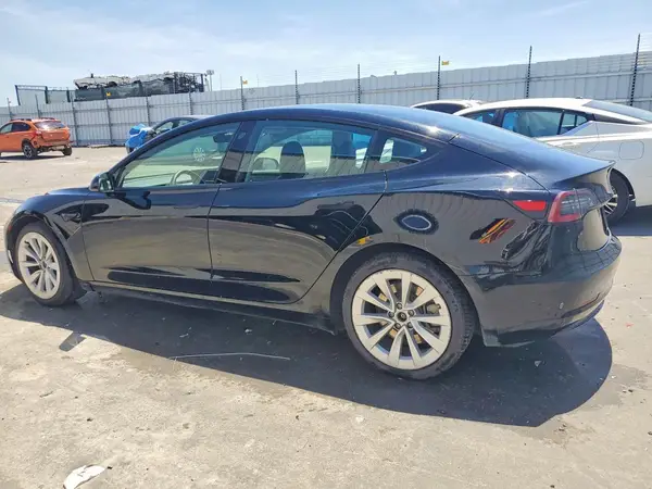 5YJ3E1EAXNF188072 2022 TESLA MODEL 3 - Image 2