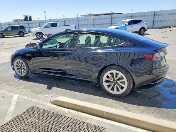 5YJ3E1EAXNF188623 2022 TESLA MODEL 3 - Image 2