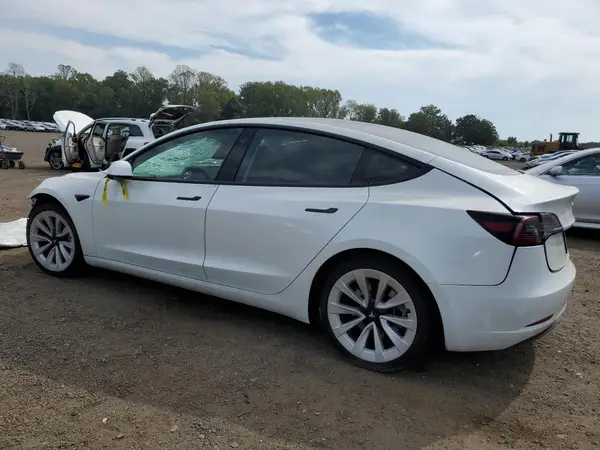 5YJ3E1EAXNF189299 2022 TESLA MODEL 3 - Image 2
