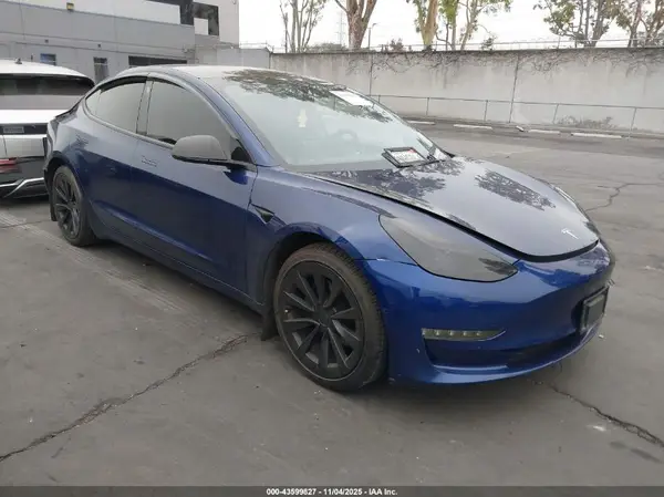 5YJ3E1EAXNF189612 2022 TESLA MODEL 3 - Image 1