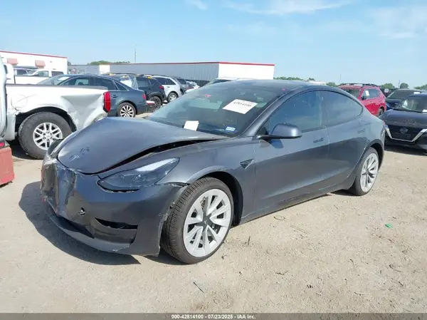5YJ3E1EAXNF205792 2022 TESLA MODEL 3 - Image 2