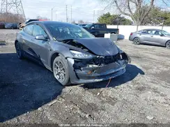 5YJ3E1EAXNF258010 2022 TESLA MODEL 3