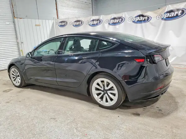 5YJ3E1EAXNF285613 2022 TESLA MODEL 3 - Image 2