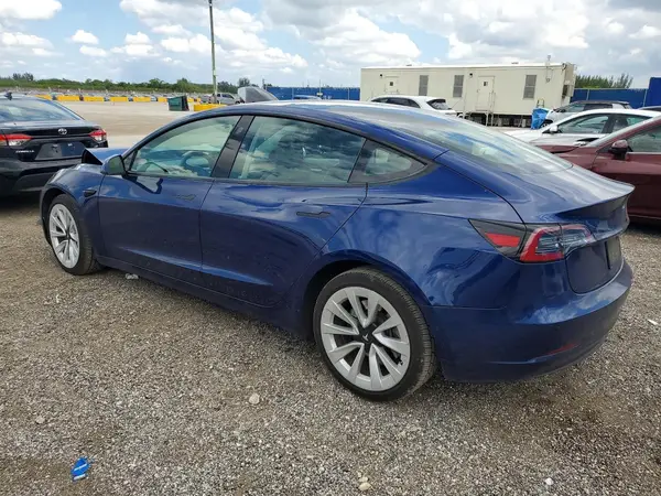5YJ3E1EAXNF287359 2022 TESLA MODEL 3 - Image 2