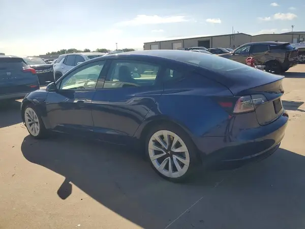 5YJ3E1EAXNF288317 2022 TESLA MODEL 3 - Image 2