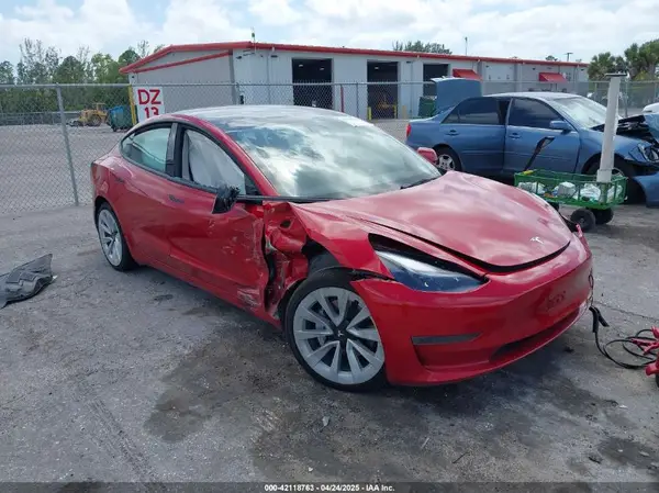 5YJ3E1EAXNF288351 2022 TESLA MODEL 3 - Image 1