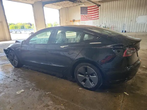 5YJ3E1EAXNF290018 2022 TESLA MODEL 3 - Image 2