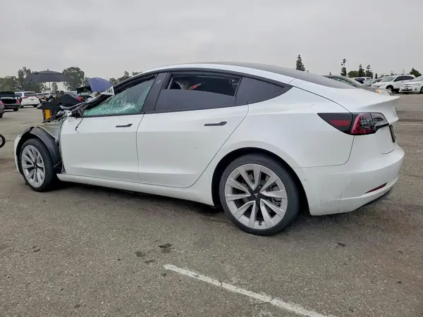 5YJ3E1EAXNF302703 2022 TESLA MODEL 3 - Image 2