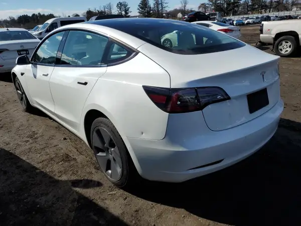 5YJ3E1EAXNF303639 2022 TESLA MODEL 3 - Image 2