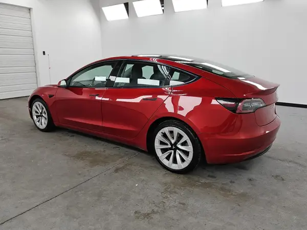 5YJ3E1EAXNF303835 2022 TESLA MODEL 3 - Image 2