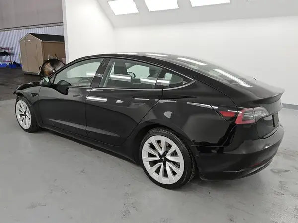 5YJ3E1EAXNF304418 2022 TESLA MODEL 3 - Image 2