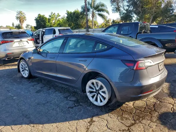 5YJ3E1EAXNF304449 2022 TESLA MODEL 3 - Image 2