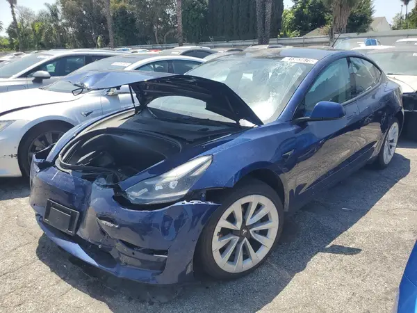 5YJ3E1EAXNF304452 2022 TESLA MODEL 3 - Image 1