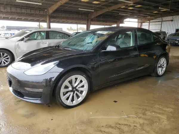 5YJ3E1EAXNF304743 2022 TESLA MODEL 3 - Image 1