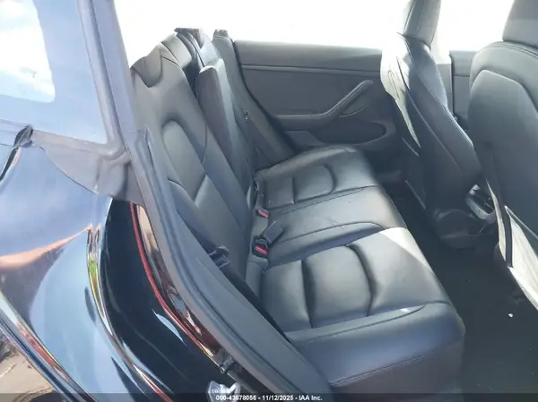 5YJ3E1EAXNF306993 2022 TESLA MODEL 3 - Image 8