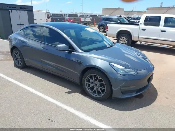 5YJ3E1EAXNF307254 2022 TESLA MODEL 3 - Image 1