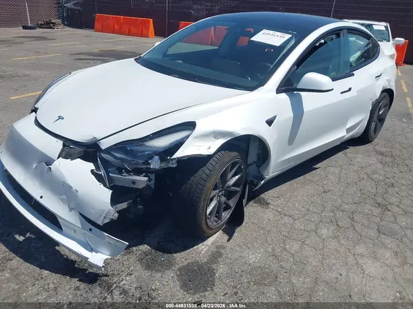 5YJ3E1EAXNF315256 2022 TESLA MODEL 3 - Image 2