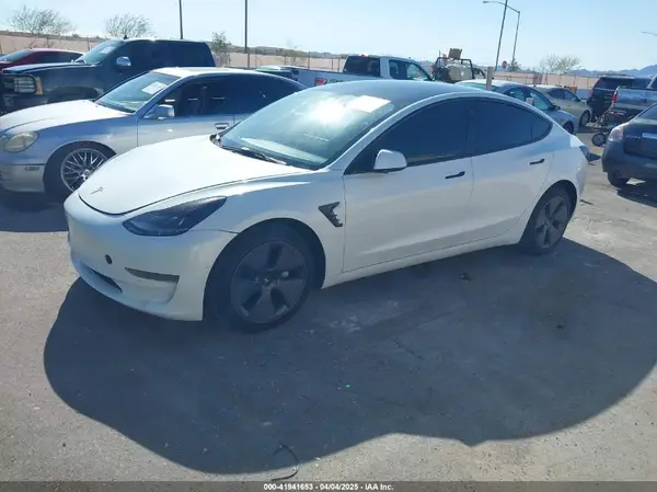 5YJ3E1EAXNF317928 2022 TESLA MODEL 3 - Image 2