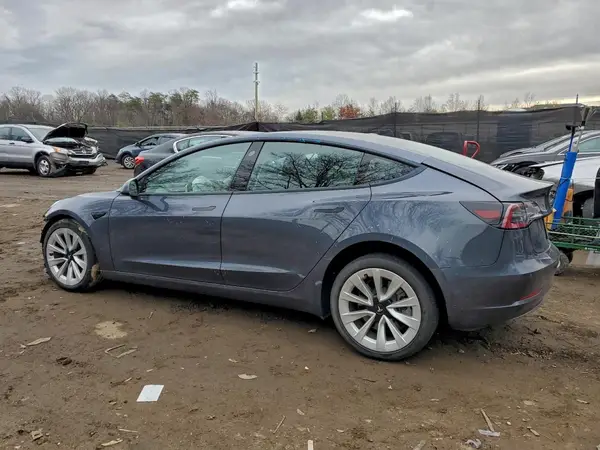 5YJ3E1EAXNF322658 2022 TESLA MODEL 3 - Image 2