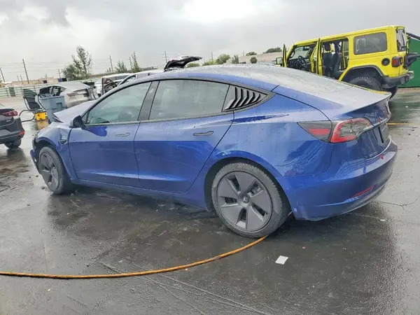 5YJ3E1EAXNF341792 2022 TESLA MODEL 3 - Image 2