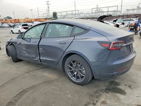 5YJ3E1EAXNF343607 2022 TESLA MODEL 3 - Image 2