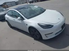 5YJ3E1EAXNF347818 2022 TESLA MODEL 3